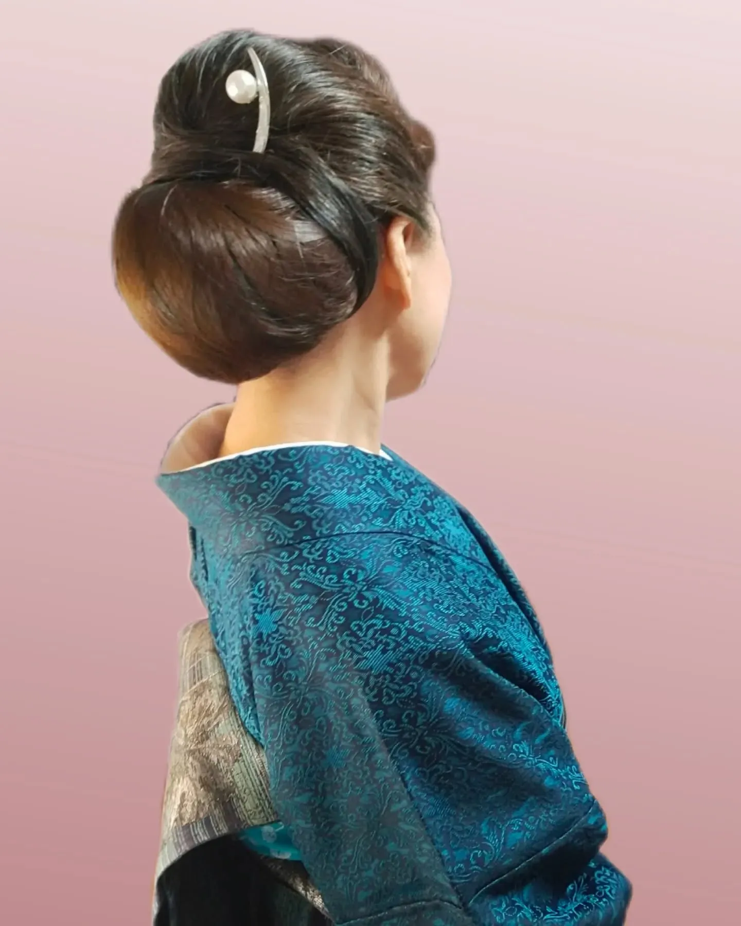 👘着物好きな皆さん、自分でヘアセットしませんか？👘✨