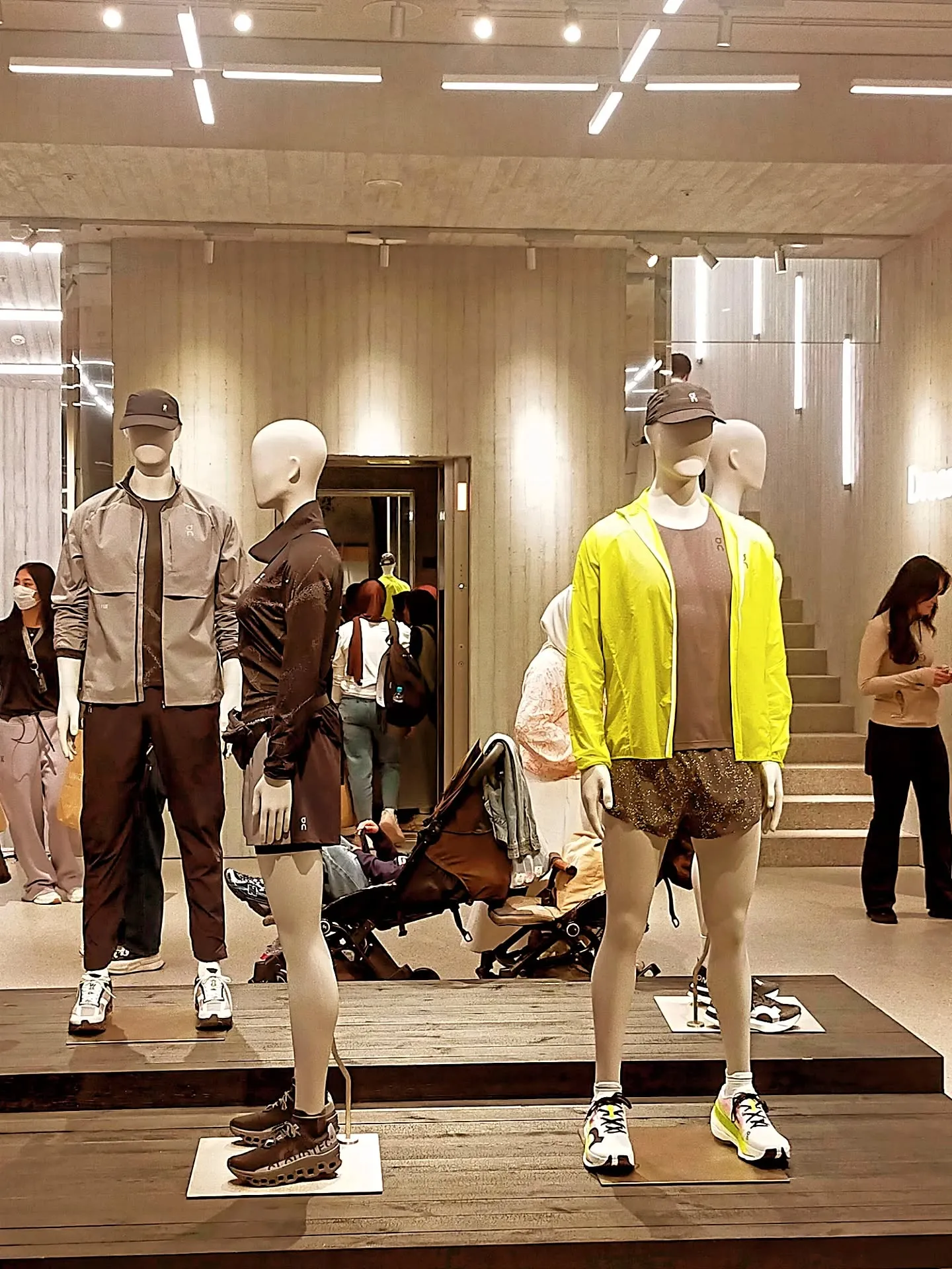 ​【✨銀座夜のブランド散歩第二弾✨】