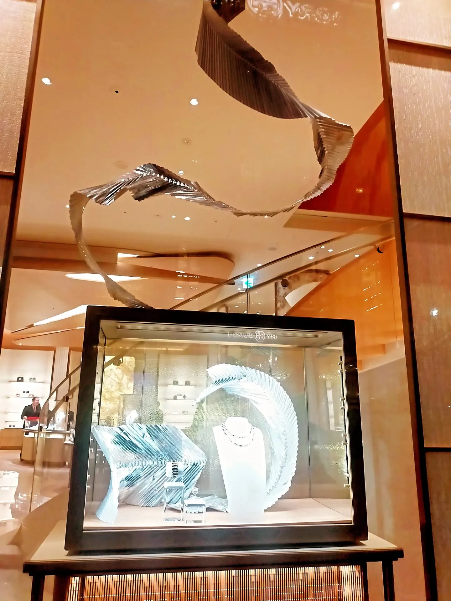 ​【✨銀座夜のブランド散歩第二弾✨】