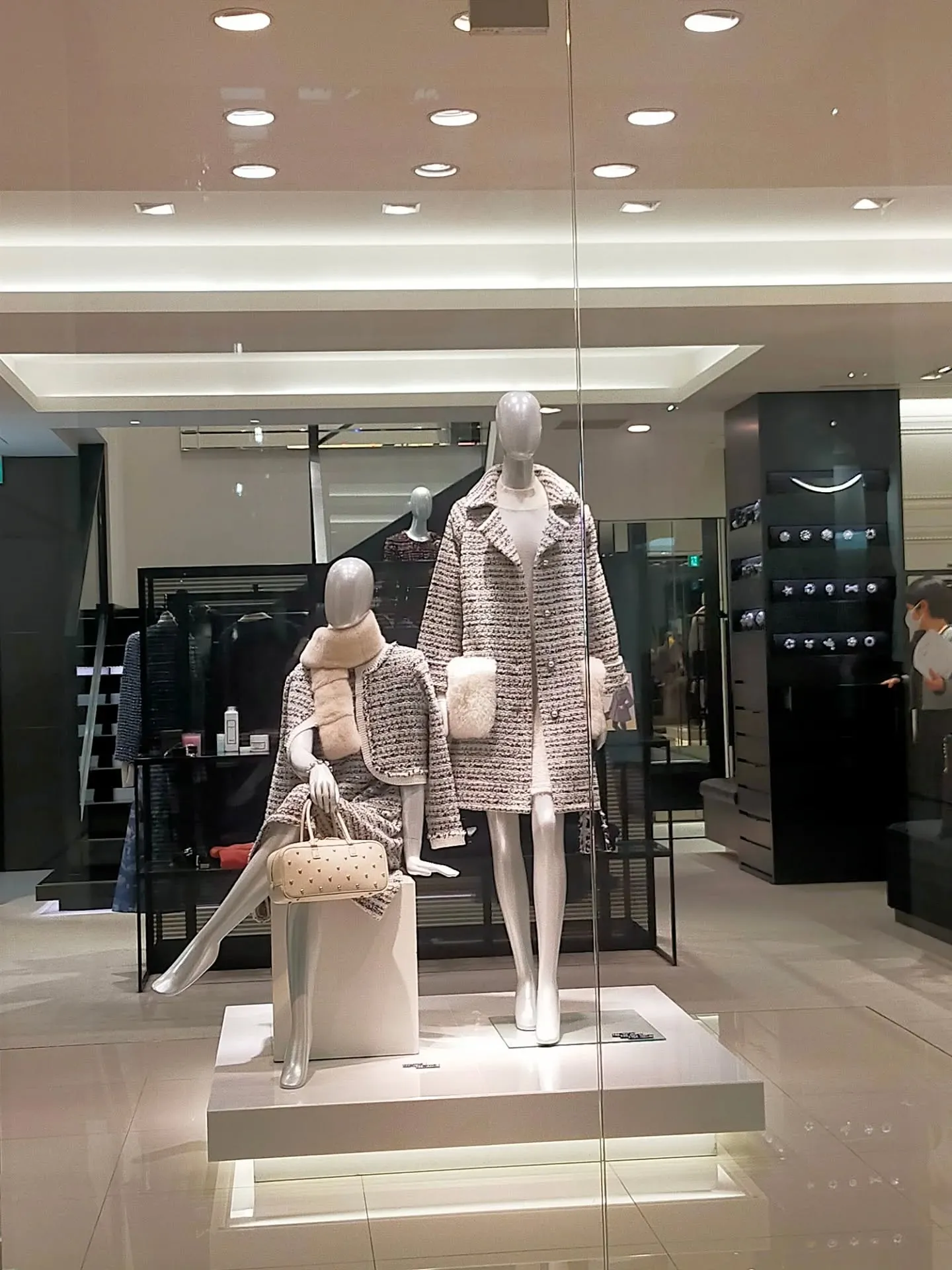 ​【✨銀座夜のブランド散歩第三弾✨】