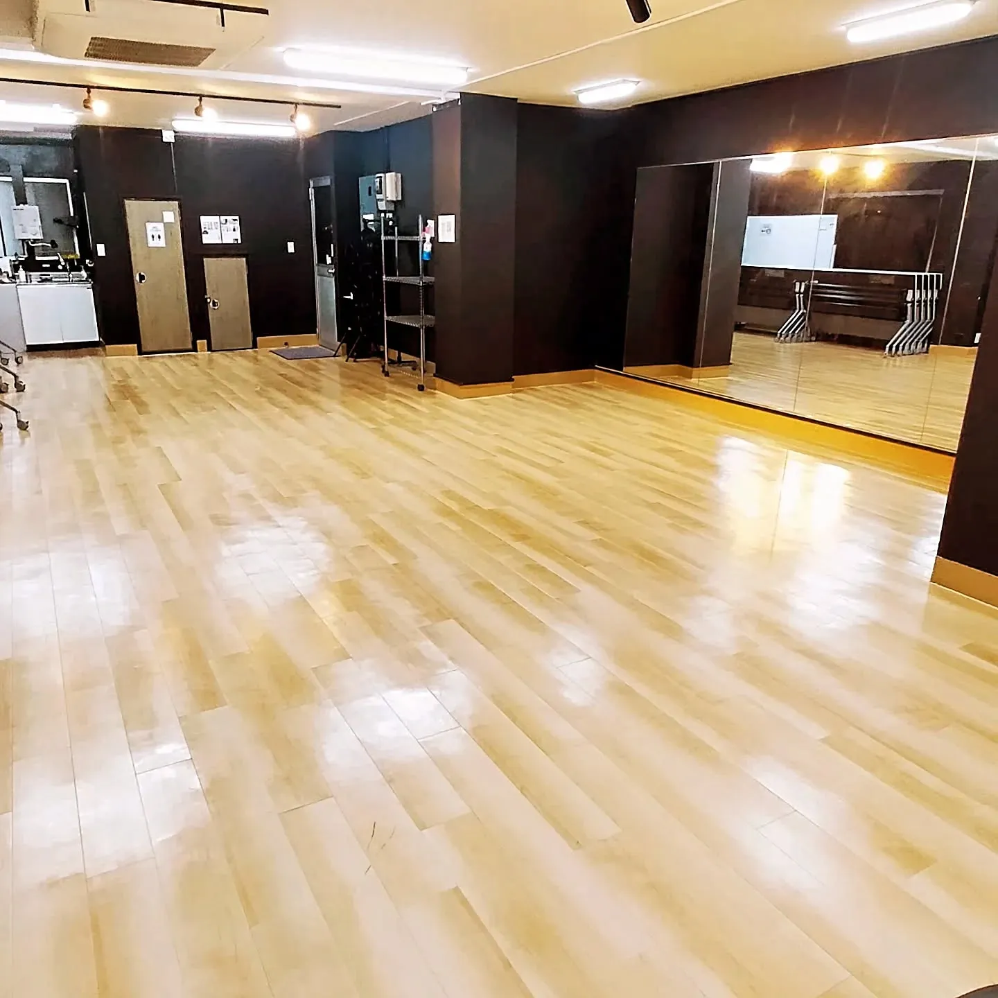 ​【2026年、輝くスタート！✨スタジオのフローリングが更に...