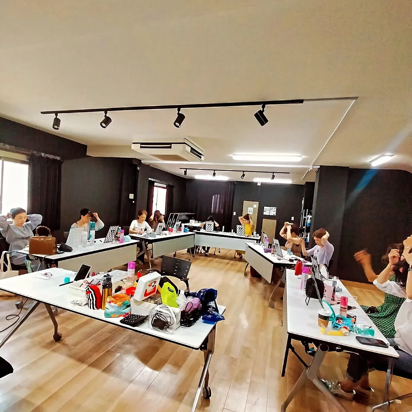 ​【荷物もコストも軽くなる✨銀座で教室を持つ夢、叶えませんか...