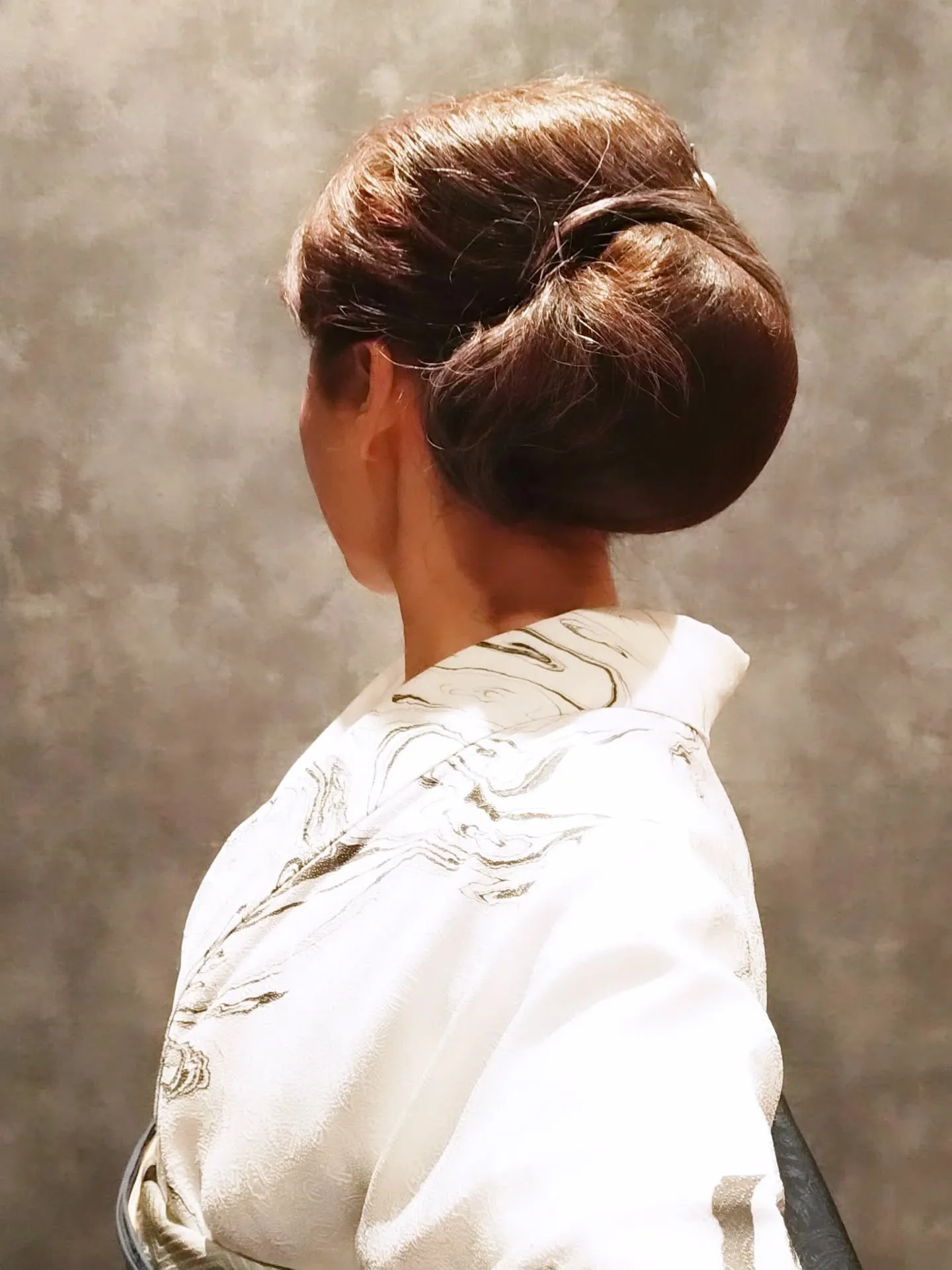 ​【春を先取り🌸銀座で学ぶ「セルフ和髪＆艶メイク」グループレ...