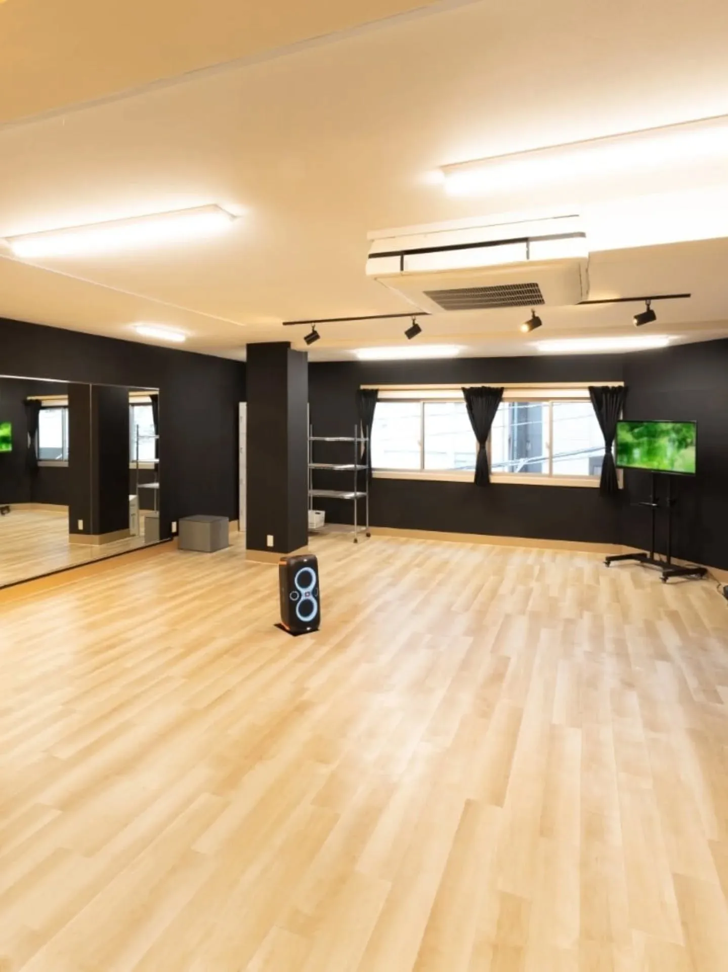 ​【重要なお知らせ】本日4/18(土) スペース前の車両通行...